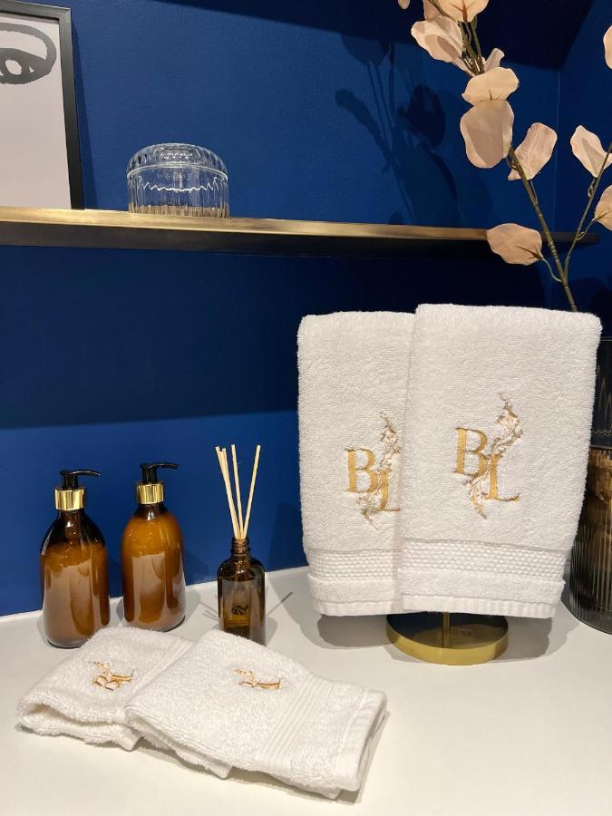 ורשה Bella Luna Luxury Suites - Chic Residence In Historic Square מראה חיצוני תמונה