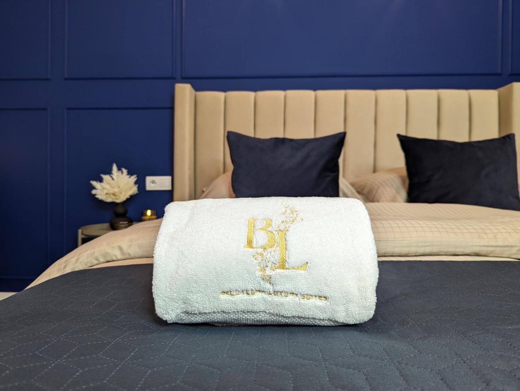 ורשה Bella Luna Luxury Suites - Chic Residence In Historic Square מראה חיצוני תמונה
